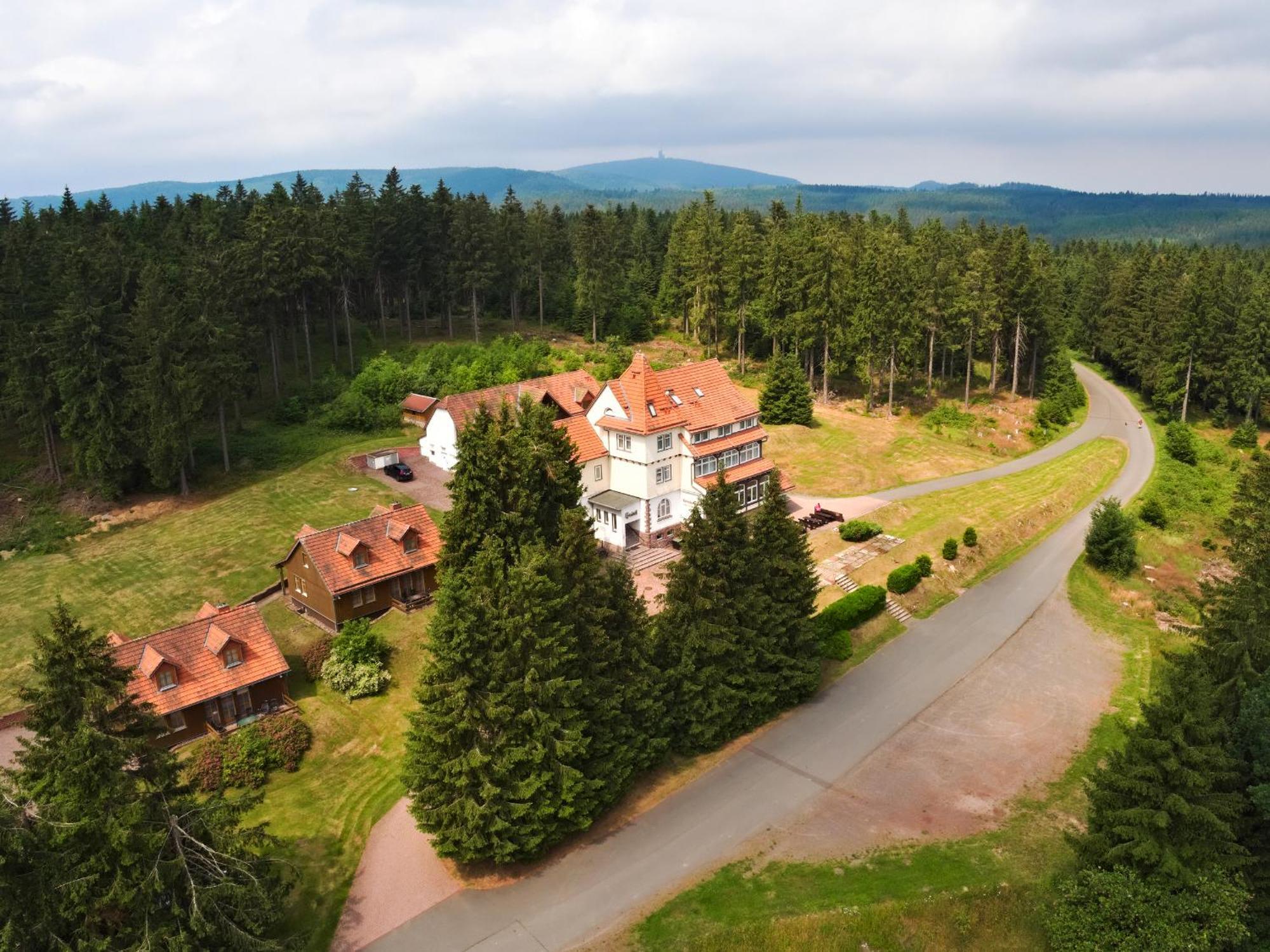 Hotel Und Berggasthof Spiessberghaus Friedrichroda Exteriér fotografie